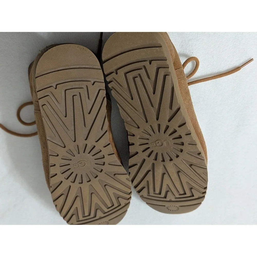 UGG‎ Bethany Boot Chestnut Suede Lace Up Women 9 Chukka ankle Cozy Shearling